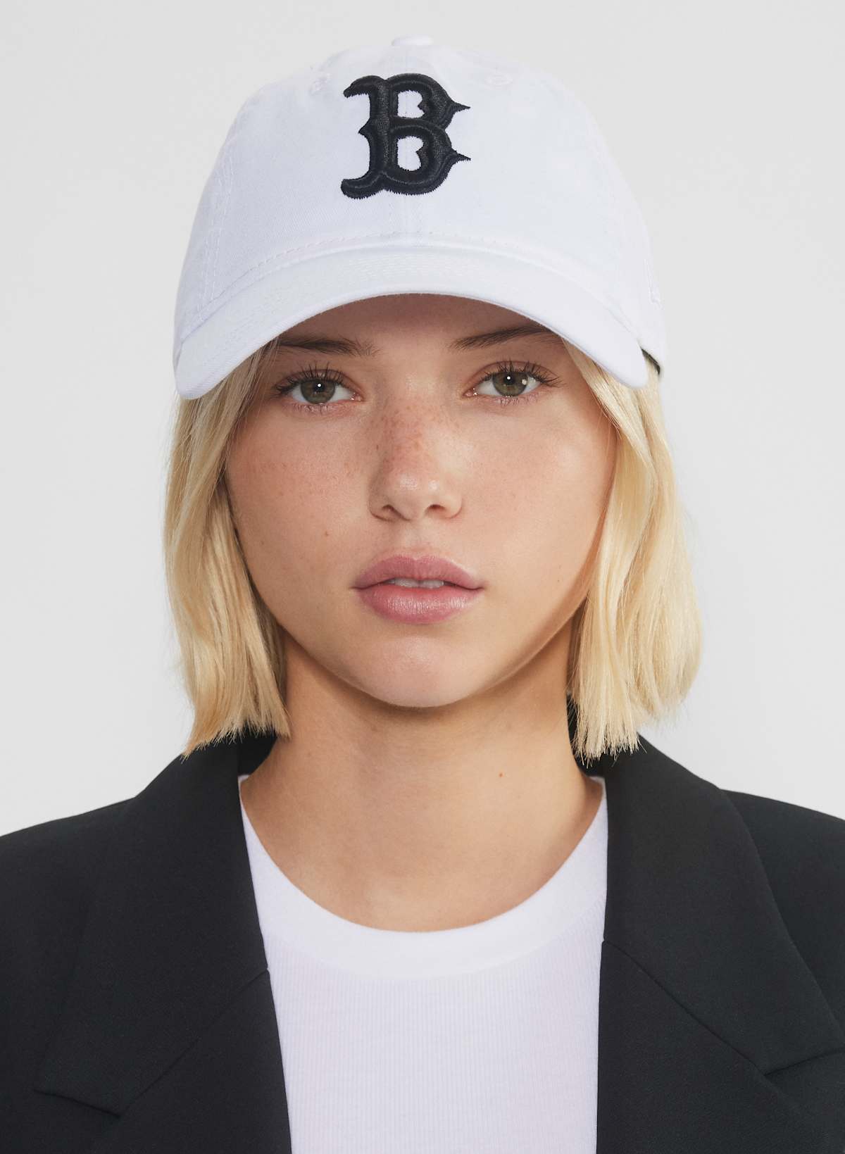 New Era Boston Red Sox 9TWENTY Hat - Image 2