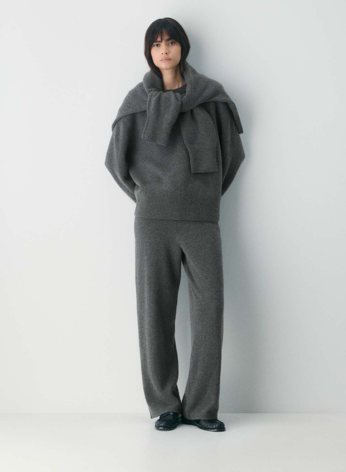 Essential Cashmere Appraisal Pant - Image 3