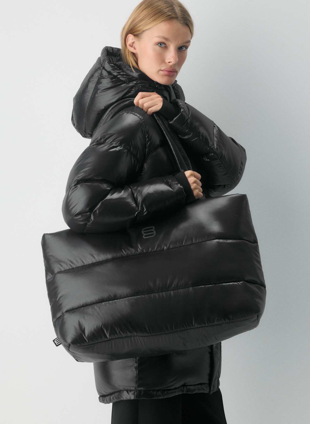 The Super Puff Tote Bag - Hi-Gloss - Image 3