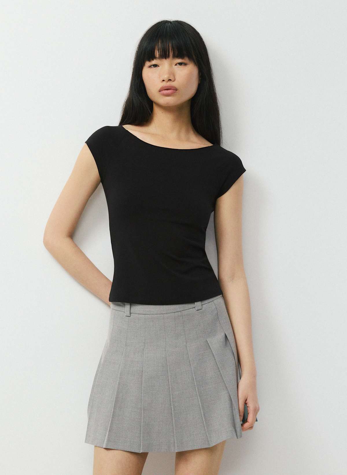 Chill Mira T-Shirt - Image 3
