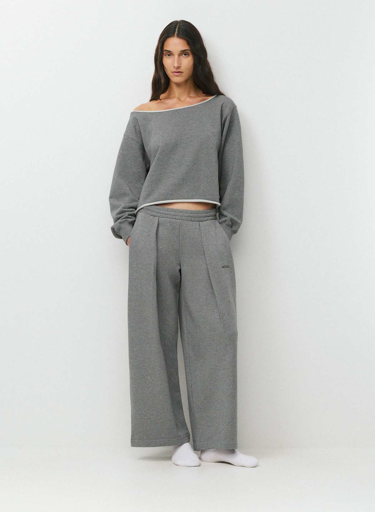 Terry Sweatfleece Perfect Off-Shoulder Top
