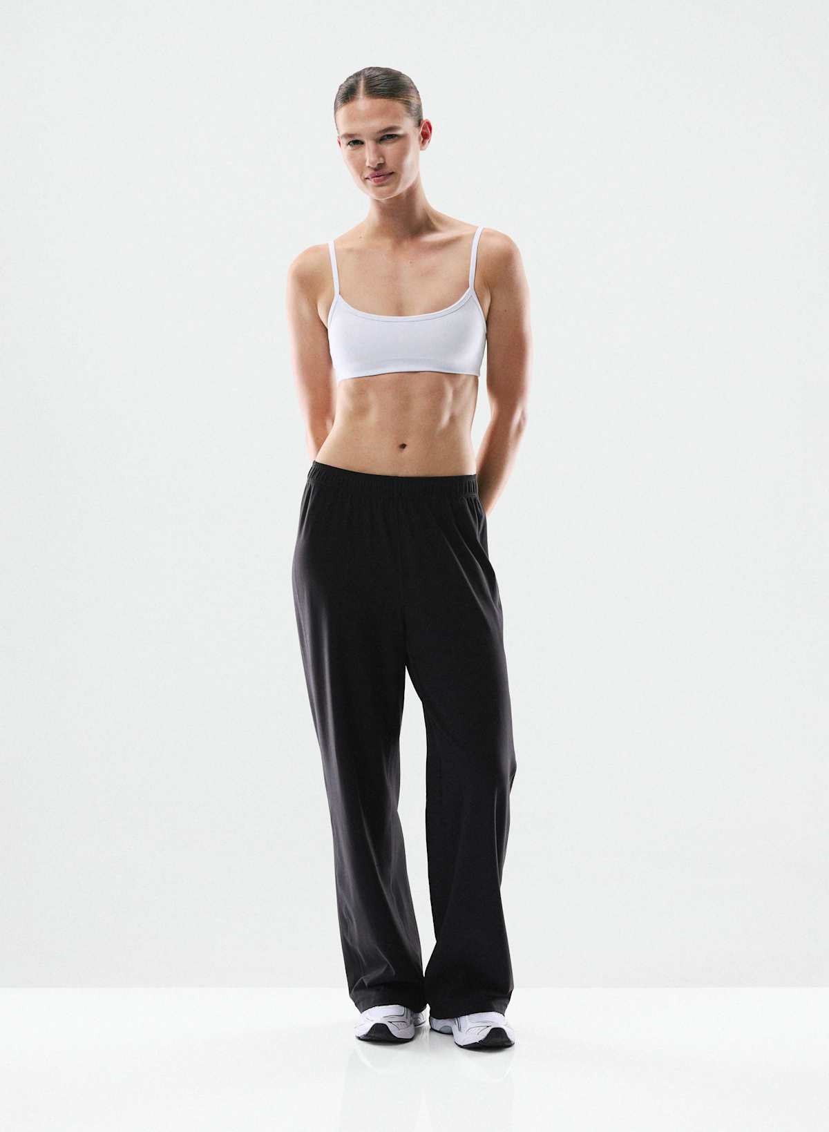 BUTTER Essential Sports Bra - Image 3