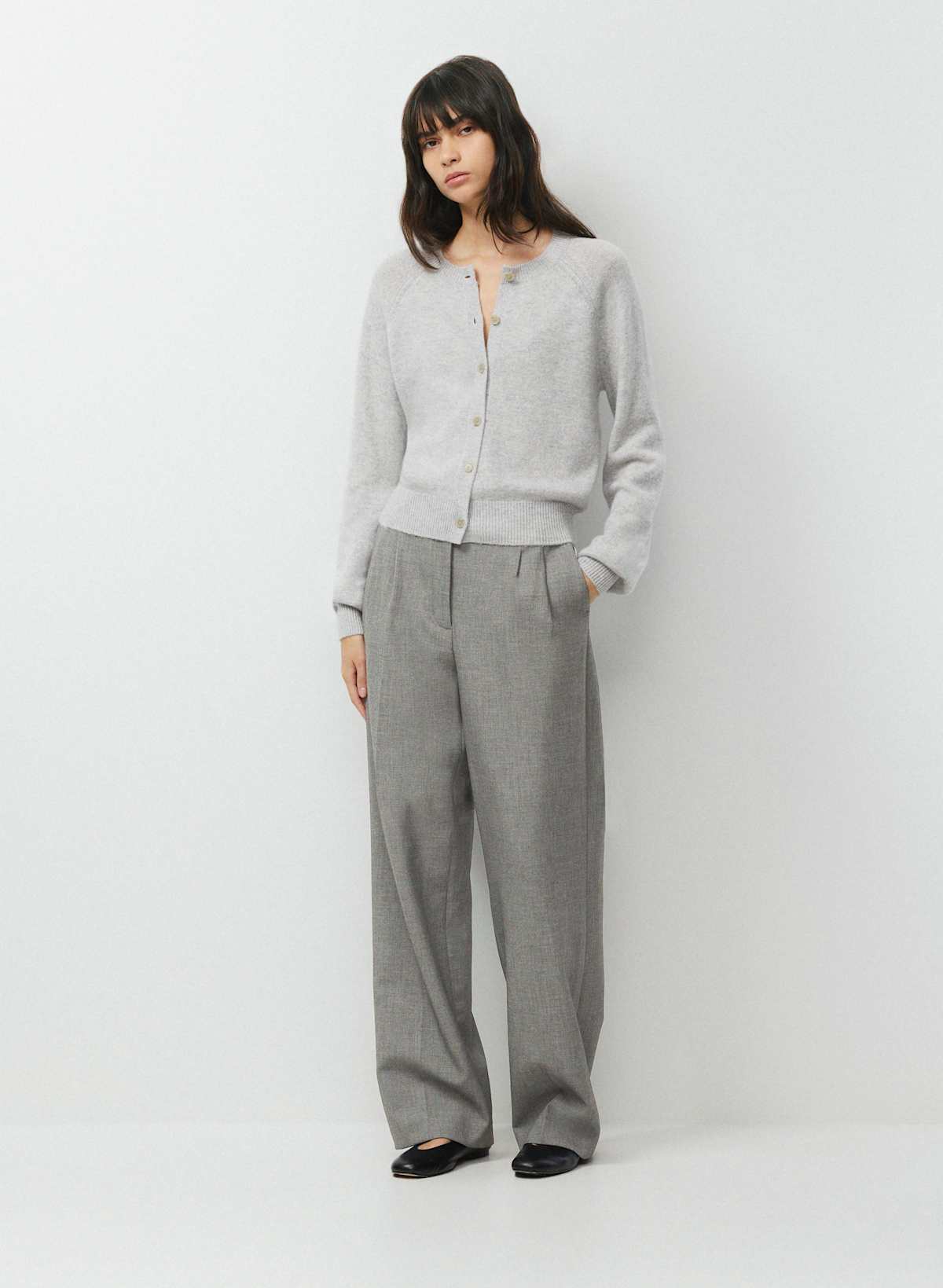 Essential Wool Cashmere London Cardigan - Image 2