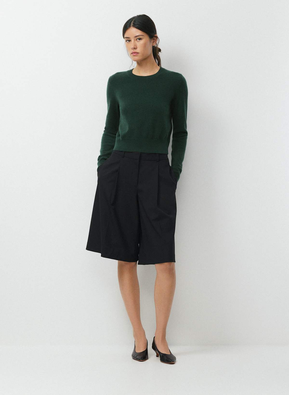 Bare Cashmere Showcase Sweater