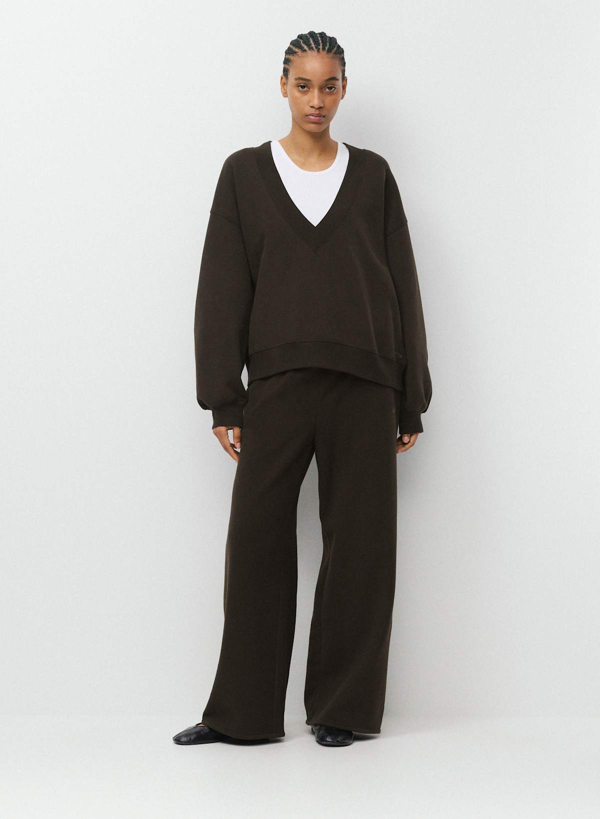 Cozy Sweatfleece Mega V-Neck Sweatshirt - Image 3