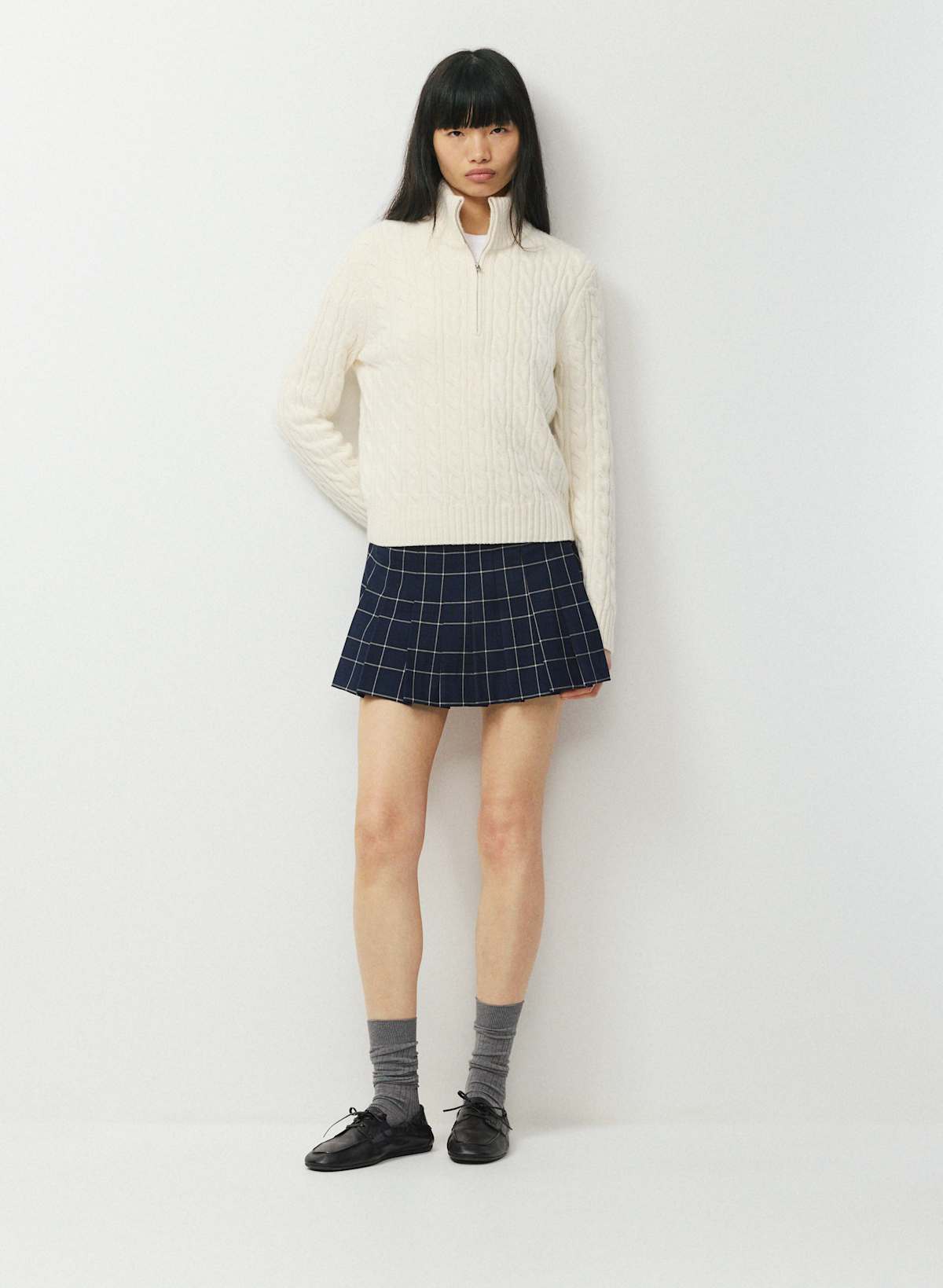 Elsewhere Mockneck