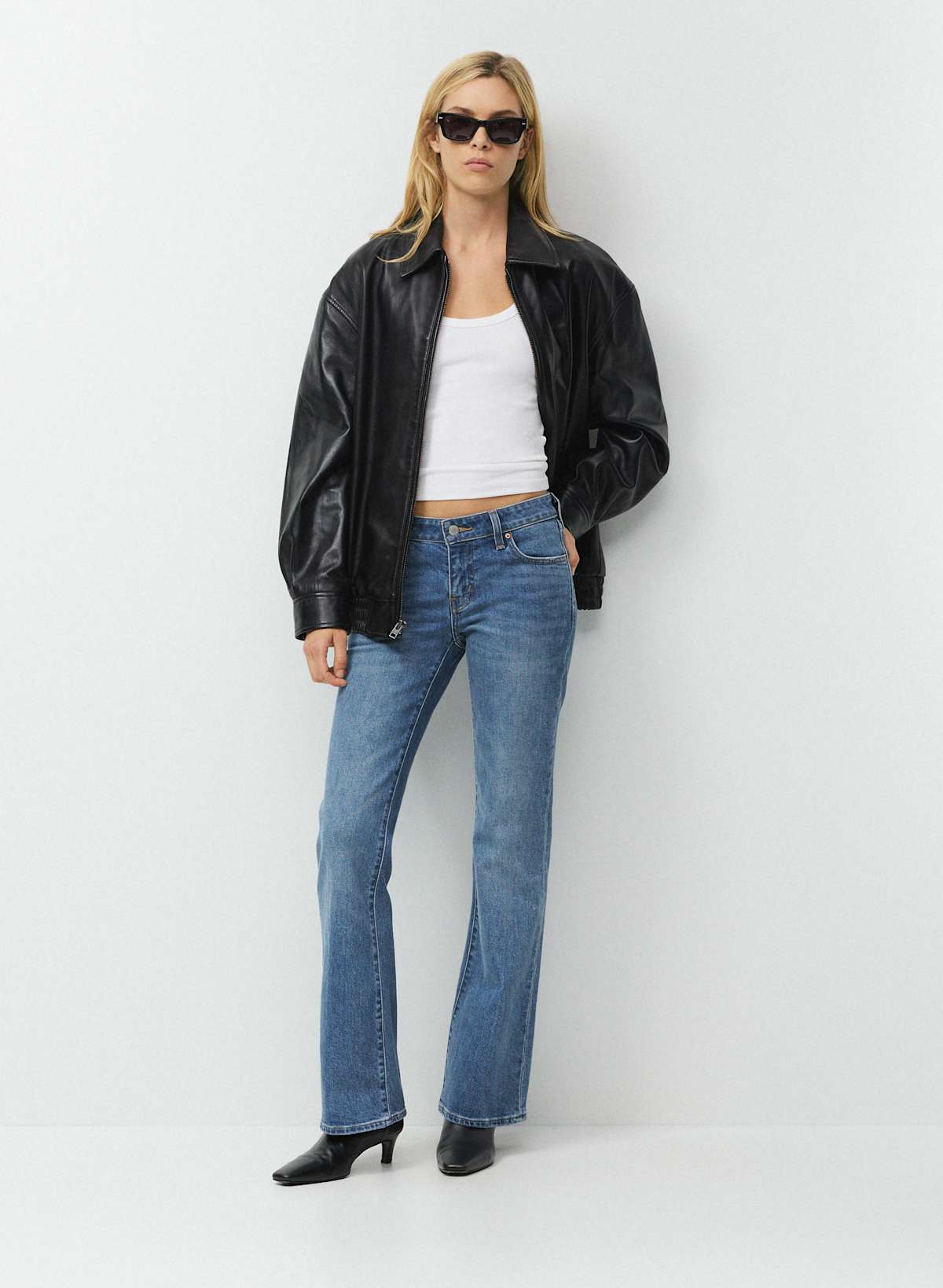 Denim Forum 002 Slim Lo-Rise Bootcut Jean - Image 3