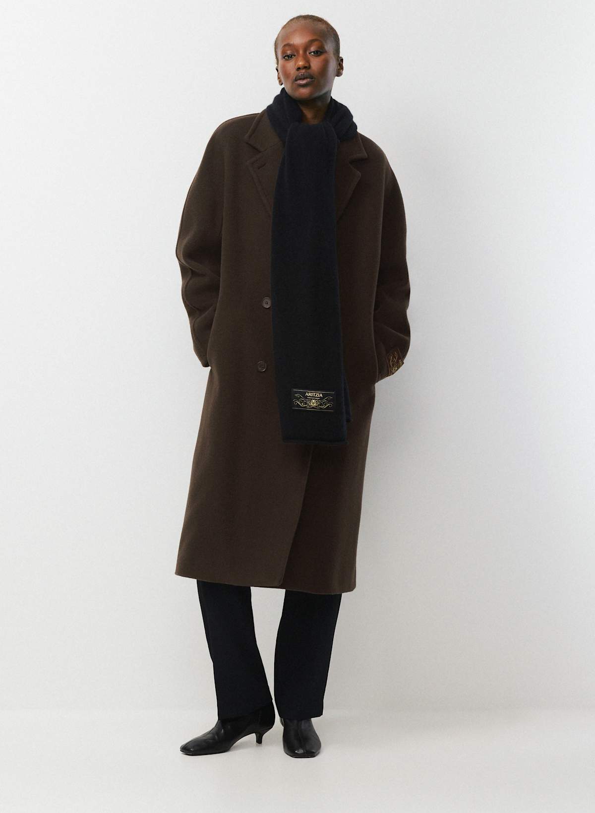 Essential Cashmere Millennia Large Scarf - Image 2