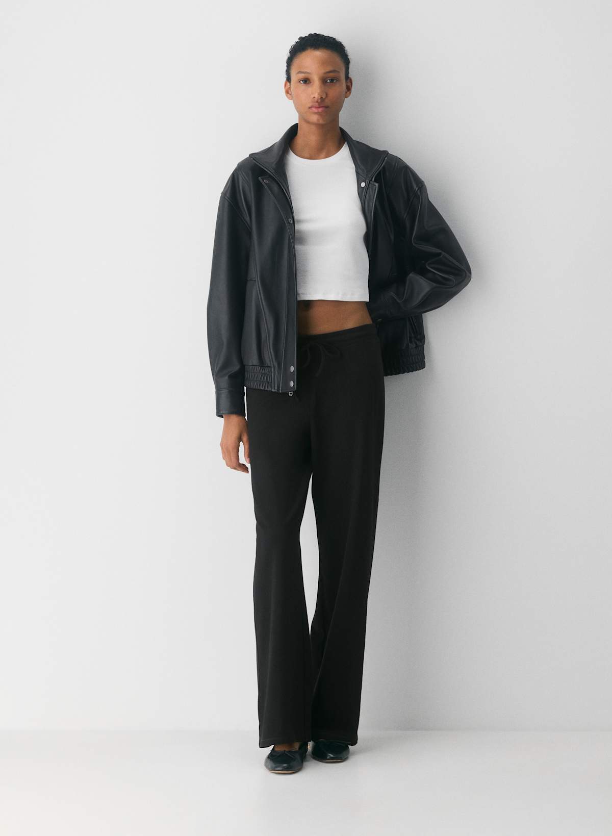 HomeStretch Smooth Kickback Pant - Image 2