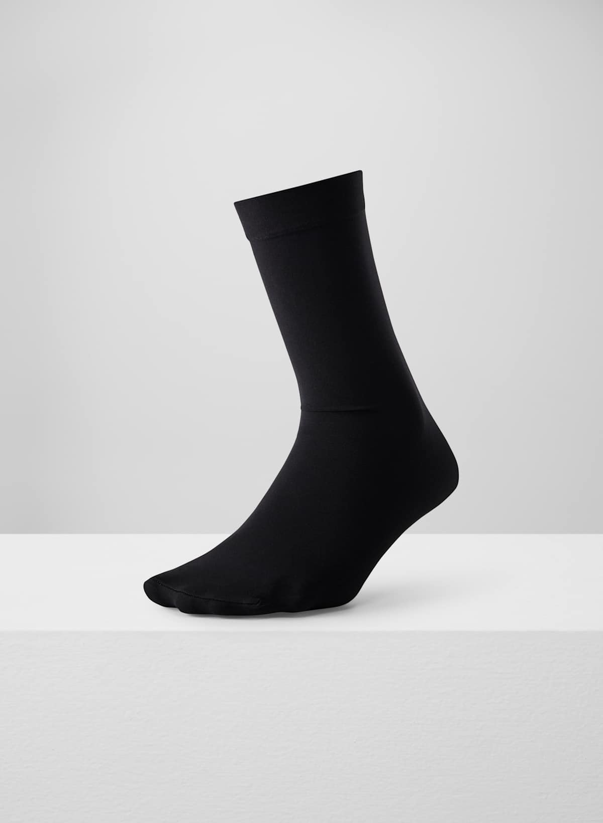 Dainty Semi-Sheer Crew Sock 3-Pack - Image 2